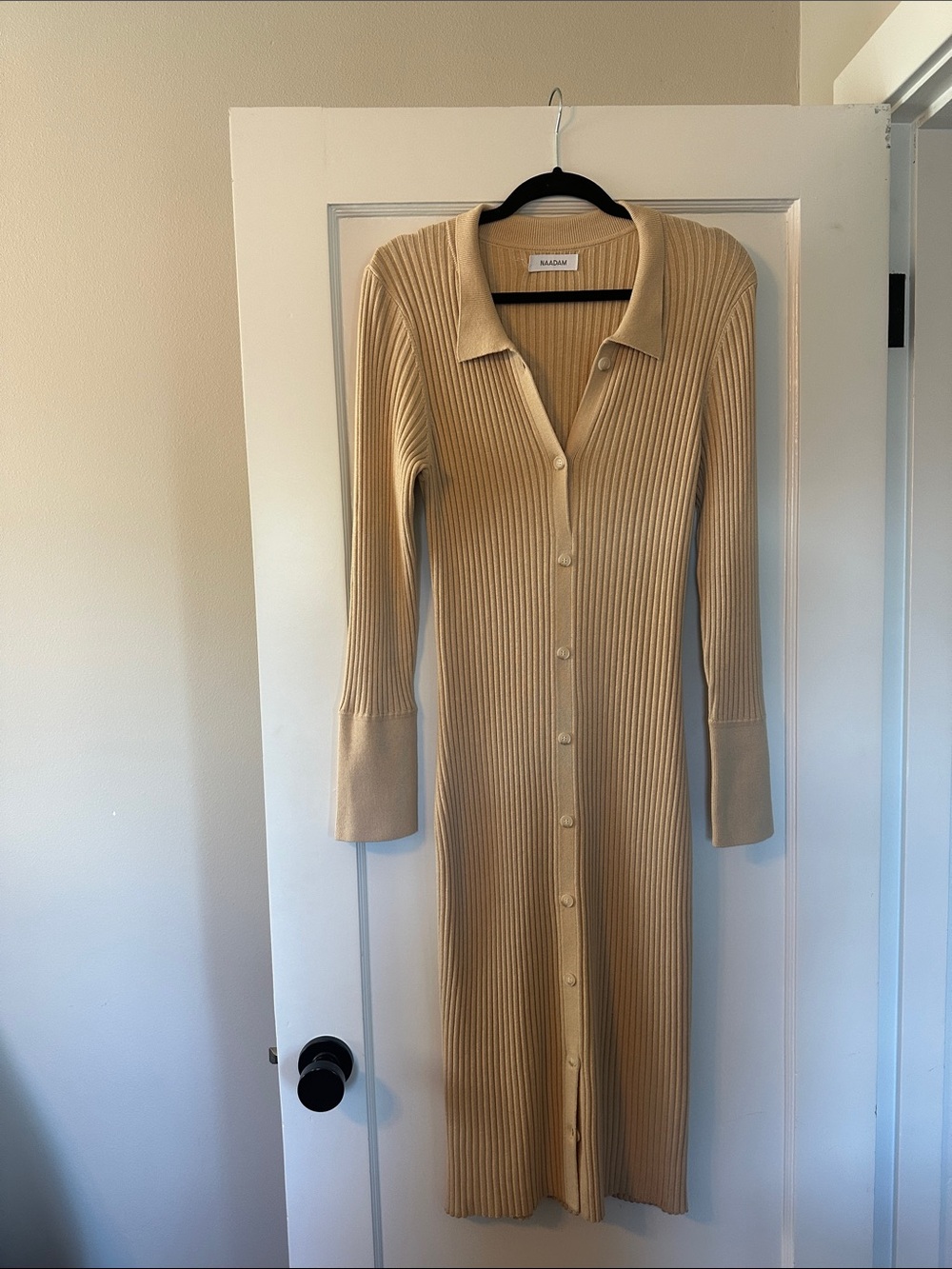 NAADAM Beige Ribbed Button-Front Long-Sleeve Midi Dress